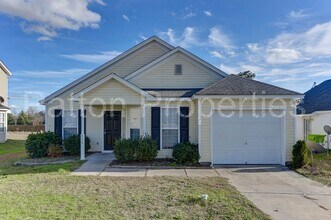 Building Photo - 295 Legend Oaks Dr