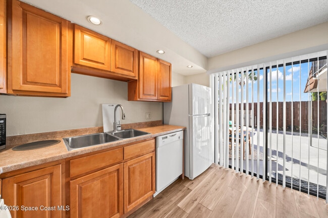 Building Photo - 2717 Kaileen Cir NE