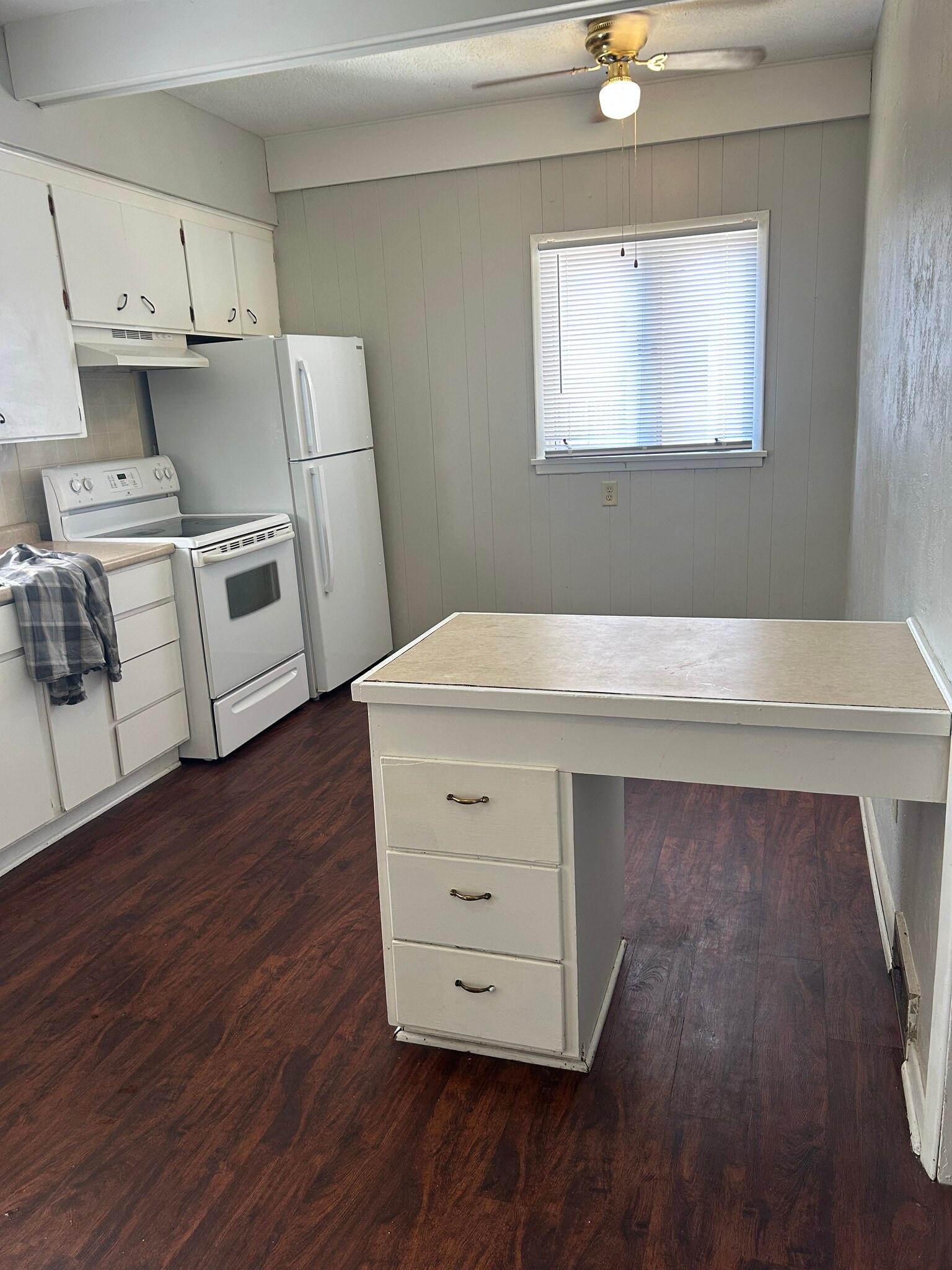 Building Photo - 2416 10th St NW