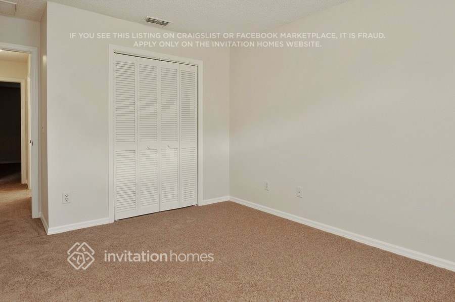 Building Photo - 5909 Redhawk Dr