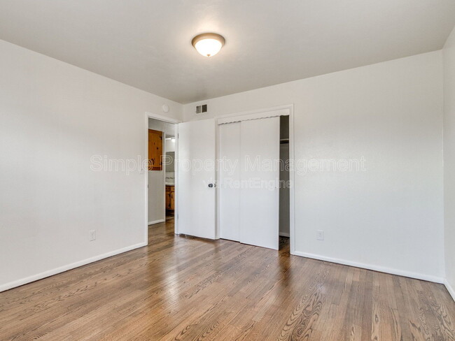 Building Photo - 219 Boston St