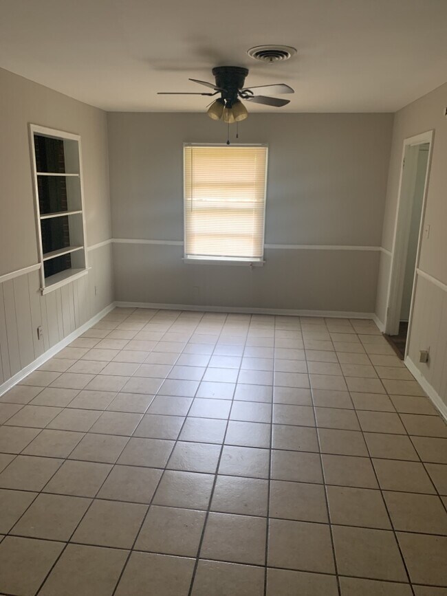 Building Photo - 1531 Flamingo Ln