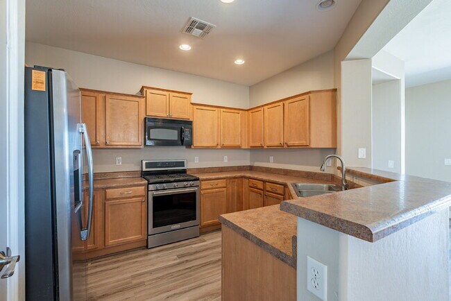 Building Photo - 7599 W Springfield Wy