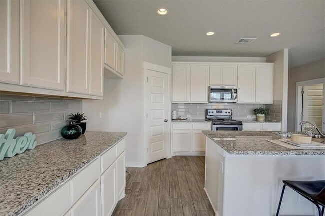 Building Photo - 216 Trellis Blvd