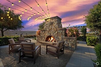 Building Photo - Sendero Gateway Apartment Homes