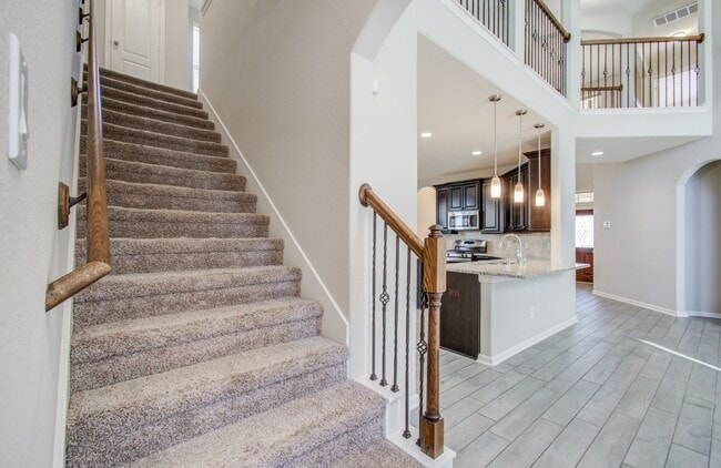 Building Photo - 29138 Crystal Rose Ln