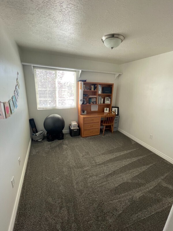 Building Photo - 3932 Romney Park Dr