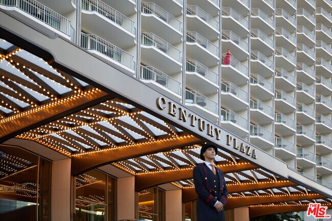 Building Photo - 2025 Ave of the Stars