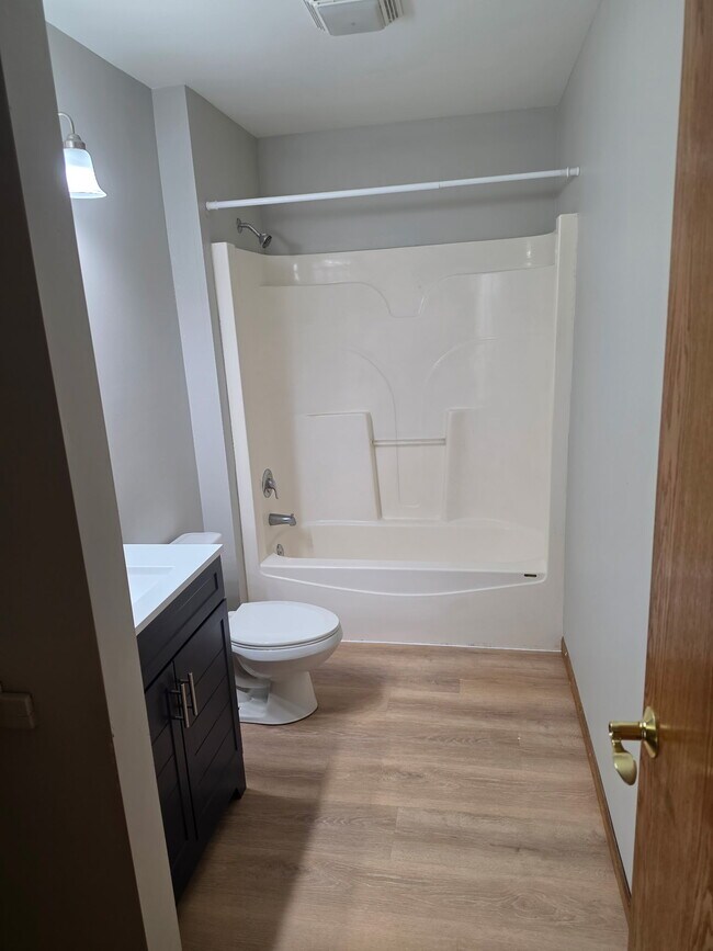 Building Photo - 103 Bannon Dr