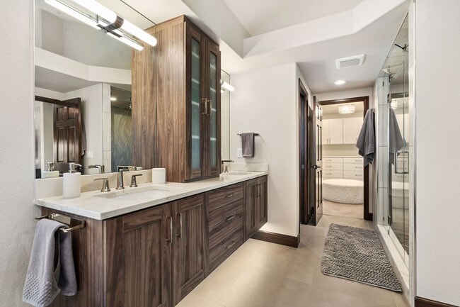 Building Photo - Beautiful 5 Bedroom Home in Windsor CO