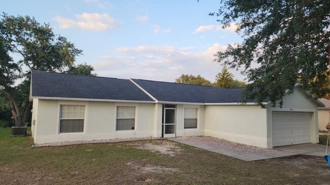 Building Photo - 15405 Margaux Dr