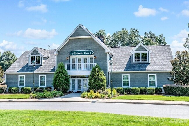 Building Photo - 8811 Singleton Ct