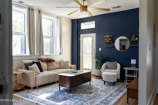 Building Photo - 1135 S 1st St