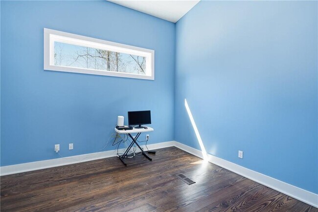 Building Photo - 5406 Old Jesup Rd