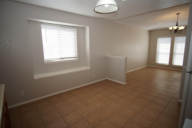 Building Photo - 1417 Desierto Rico Ave