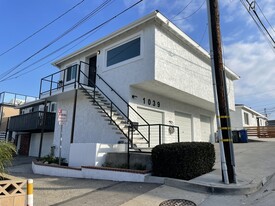 Building Photo - 1039 6th St