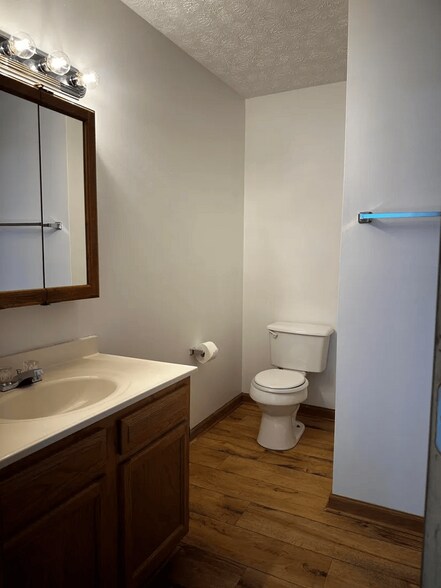 Bathroom1 - 340 Hyatt Ln