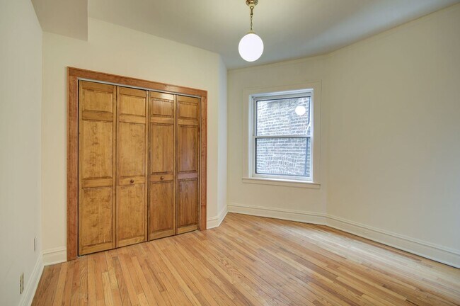 Building Photo - 2704 N Mildred Ave