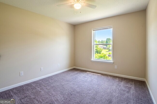Building Photo - 147 Northdale Pl