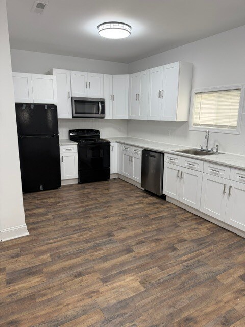 Building Photo - 216 S Tillery St