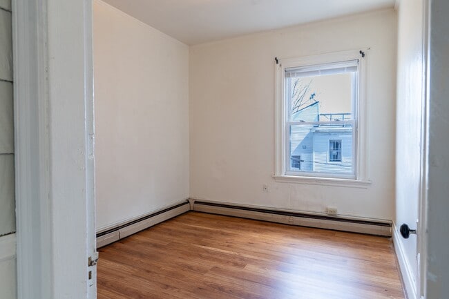 Building Photo - 35 State St