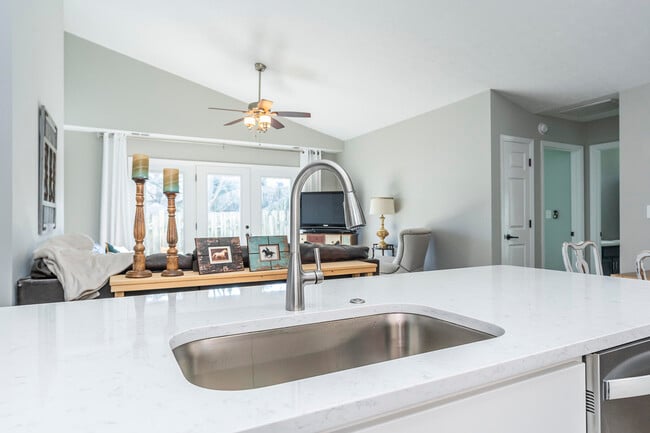 Building Photo - 4213 Kensington Garden Ct