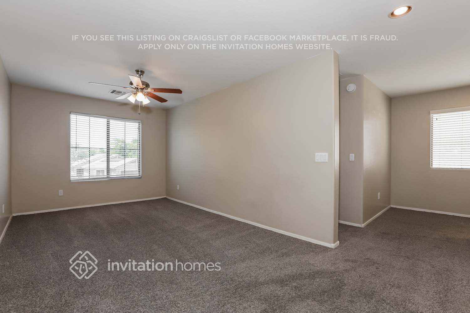Building Photo - 1818 W Desert Seasons Dr