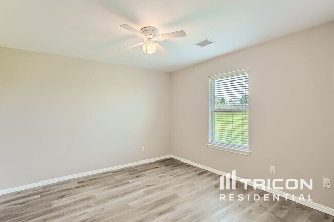 Building Photo - 300 Northstar Dr