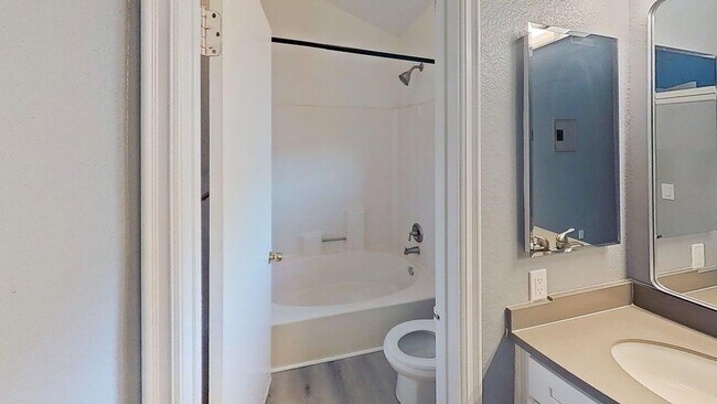 Building Photo - 15711 Shadow Mountain Ln