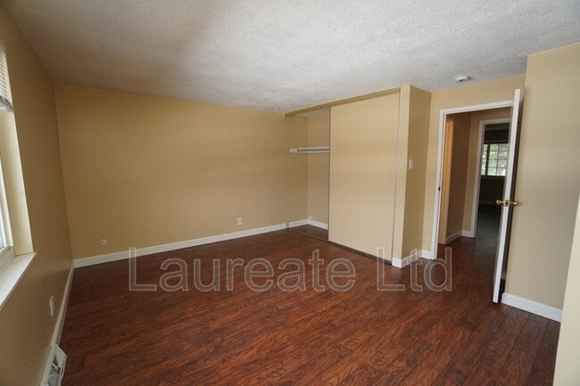 Building Photo - 13928 E Utah Cir