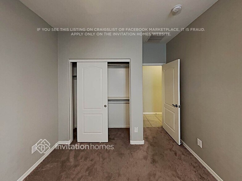 Building Photo - 4282 E Toledo St