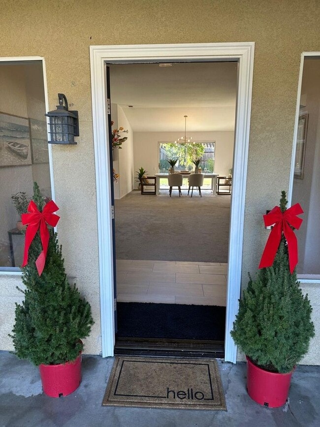 Building Photo - 475 Heritage Ln