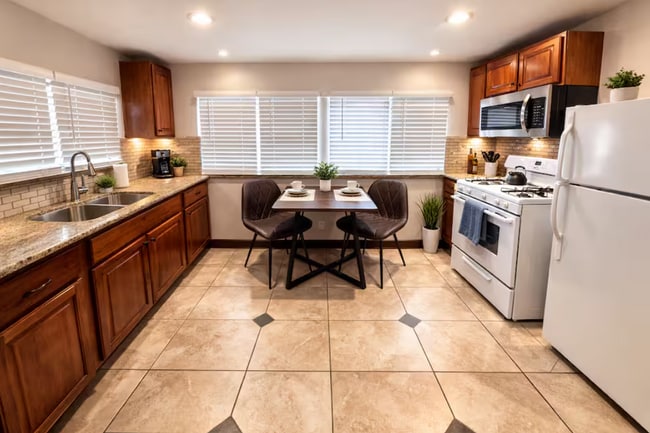 Building Photo - 1014 Brown St