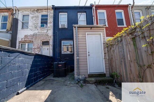Building Photo - 1210 Sargeant St