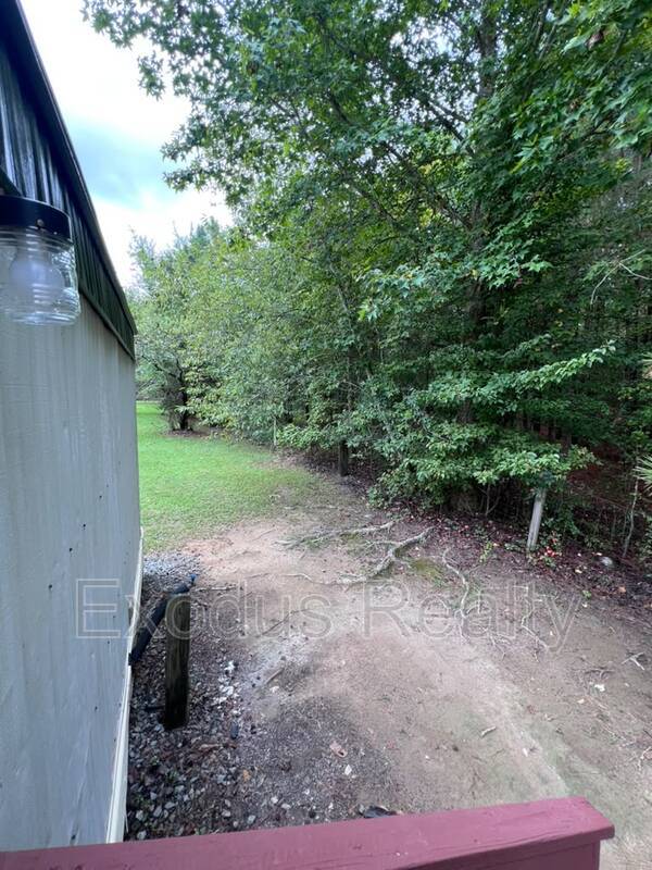 Building Photo - 39 Quiet Country Ln