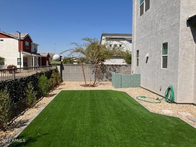 Building Photo - 379 N 157th Ln