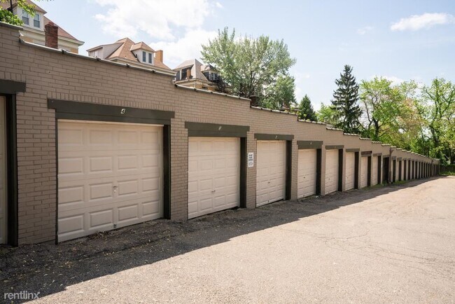 Building Photo - 3 br, 1 bath Townhome - 219 Gilliland Ave