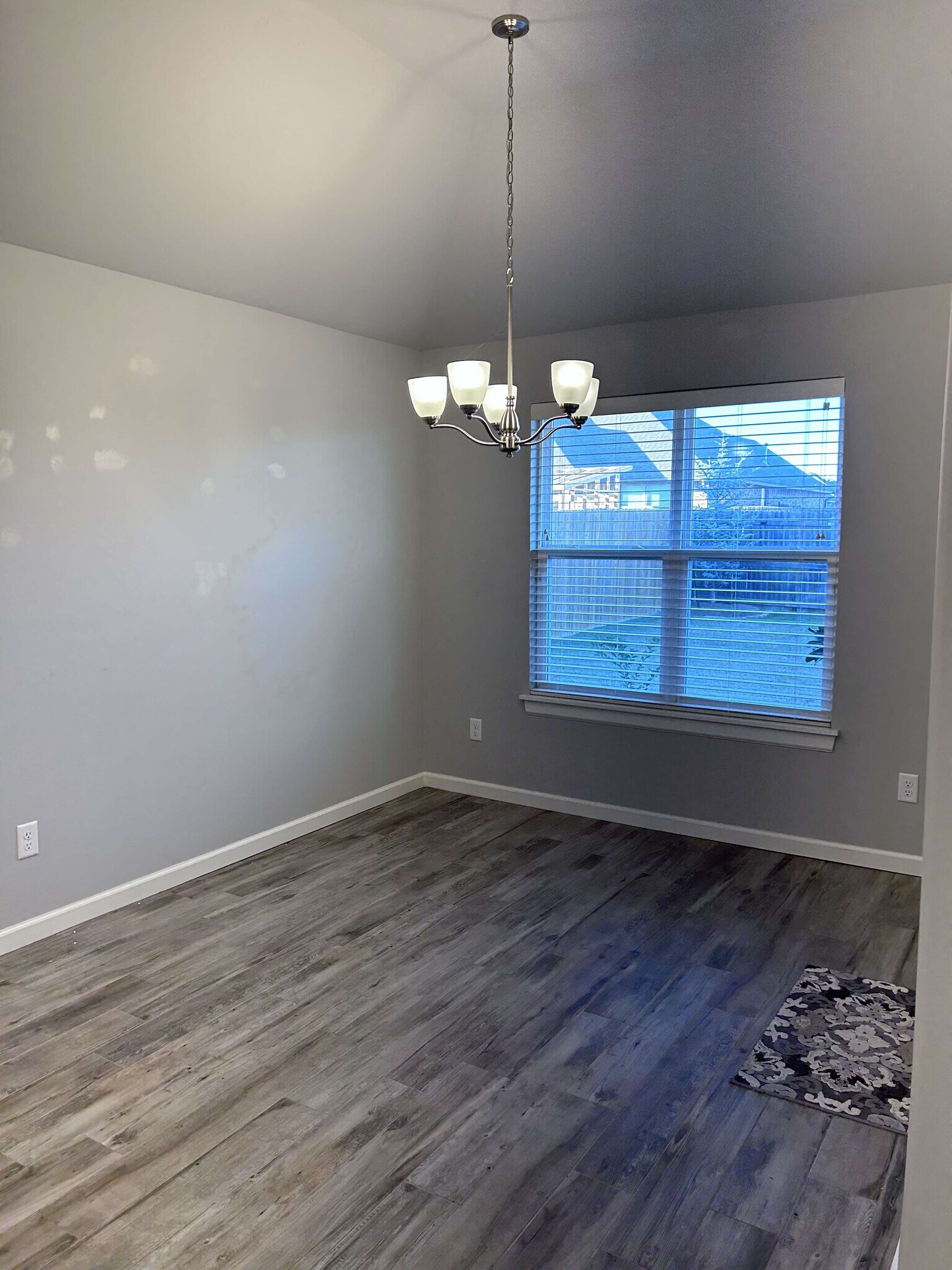 Building Photo - 8913 SW 42nd St