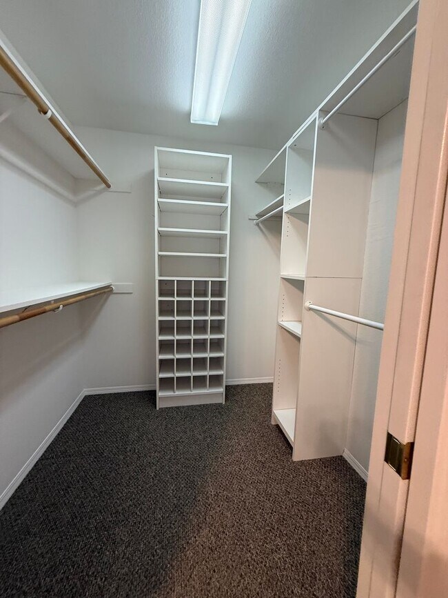 Building Photo - Beautiful 3-bedroom 2 bathroom Home for rent in Madera