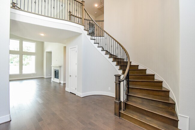 Building Photo - 86 S Waterbridge Dr