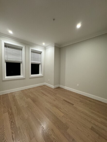 Building Photo - 317 Allston St