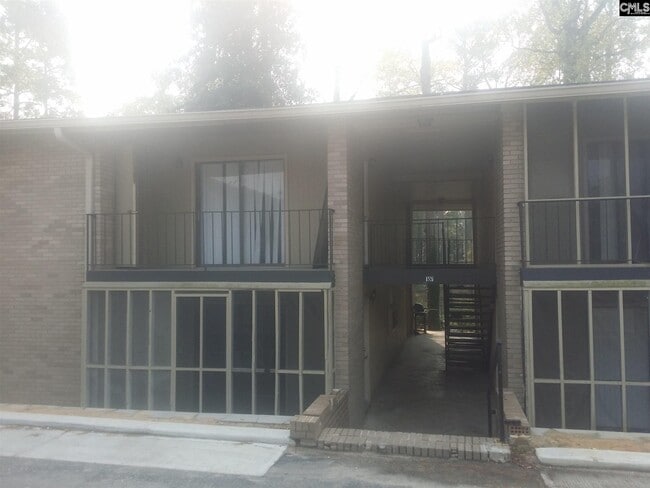 Primary Photo - 107 Thornwell Ct