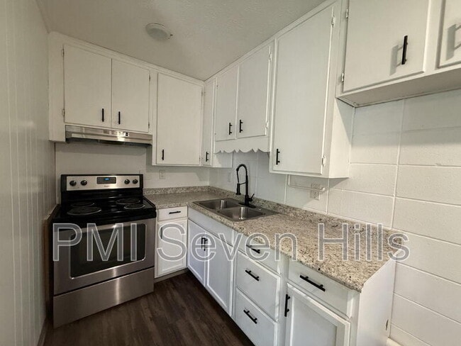 Building Photo - 1510 Milton St