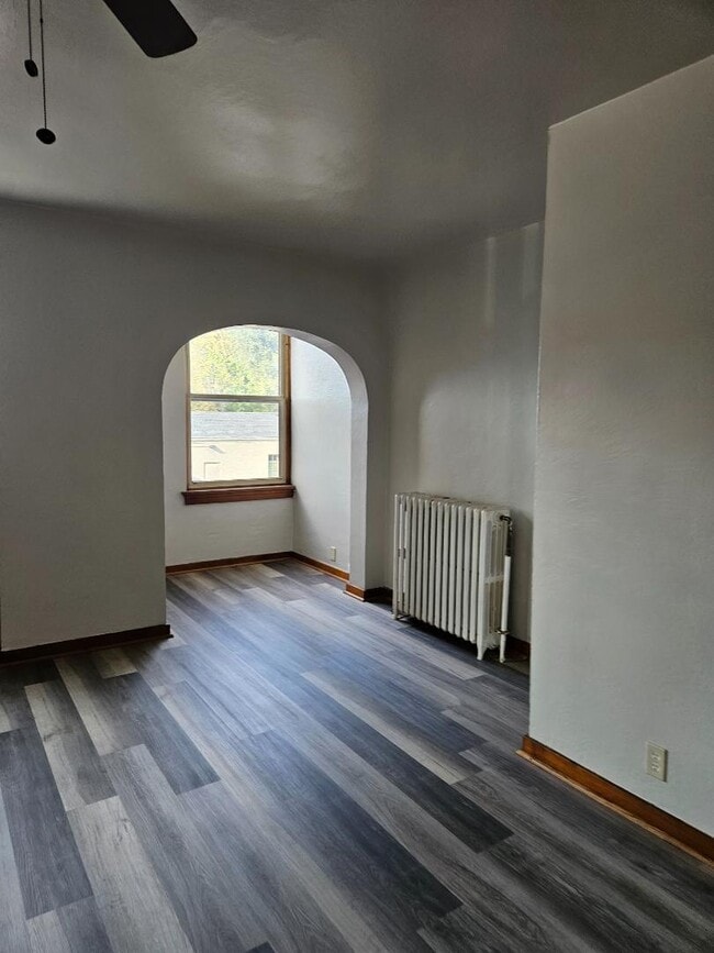 Building Photo - 1525 University Ave