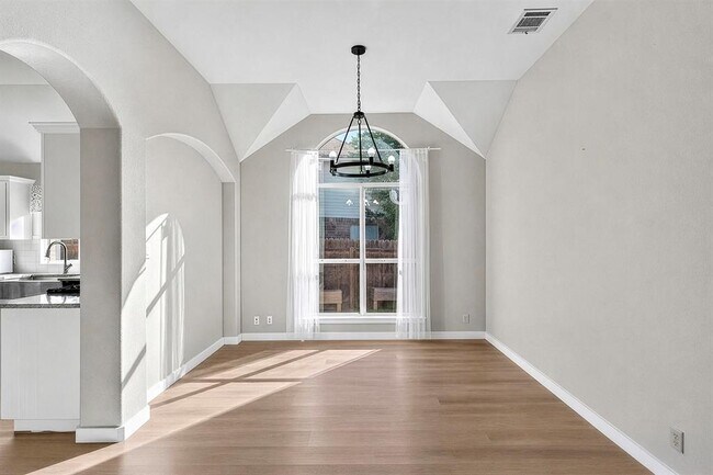 Building Photo - 8248 Montoya Cir