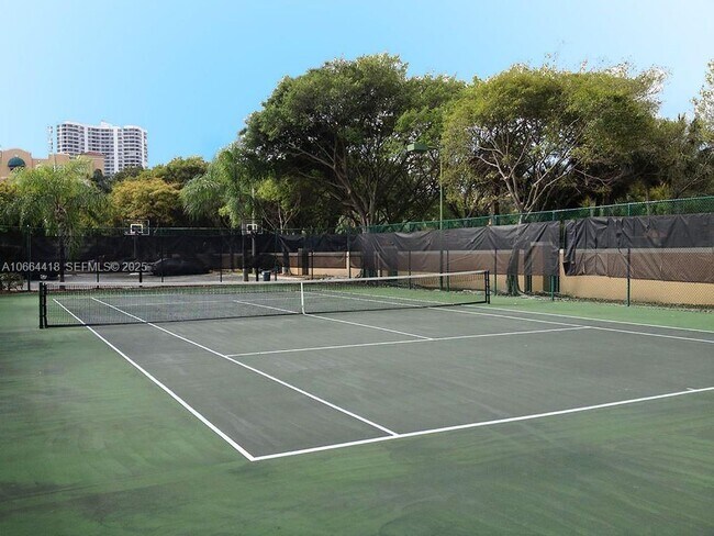 Building Photo - 19701 E Country Club Dr