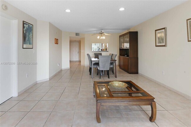 Building Photo - 850 SW 138th Ave