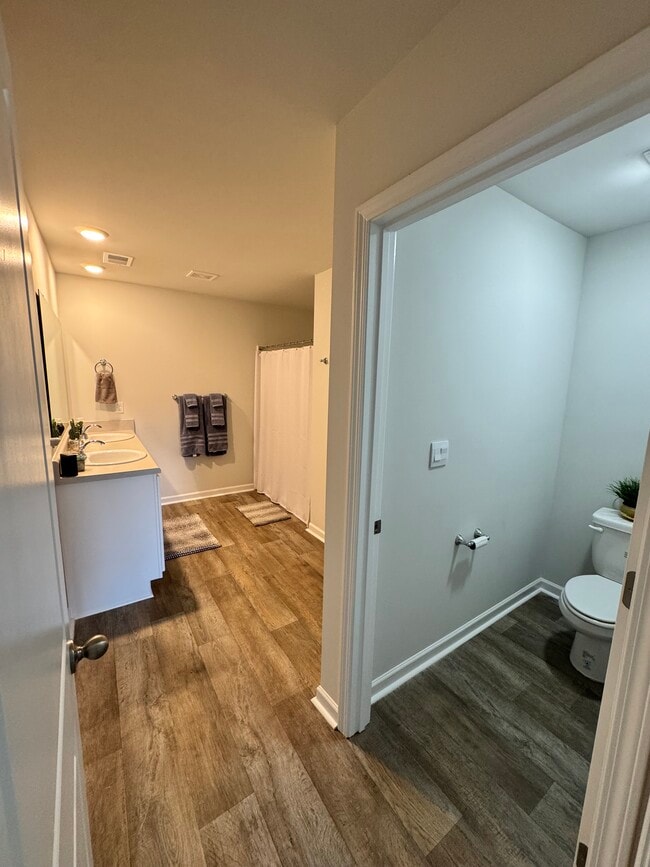 Building Photo - 212 Spotted Owl Wy NE