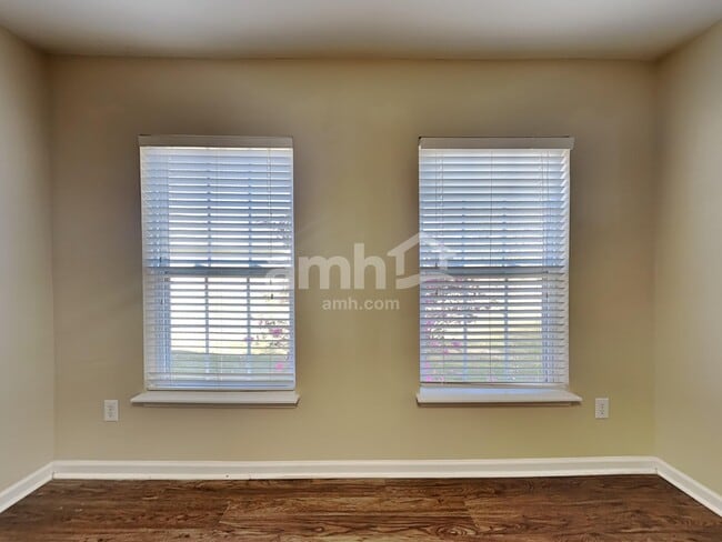 Building Photo - 5069 Carrington Ct