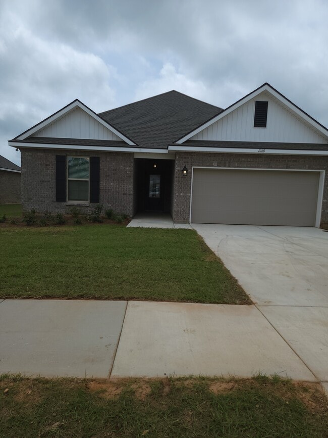 Primary Photo - 1060 Stella Rd